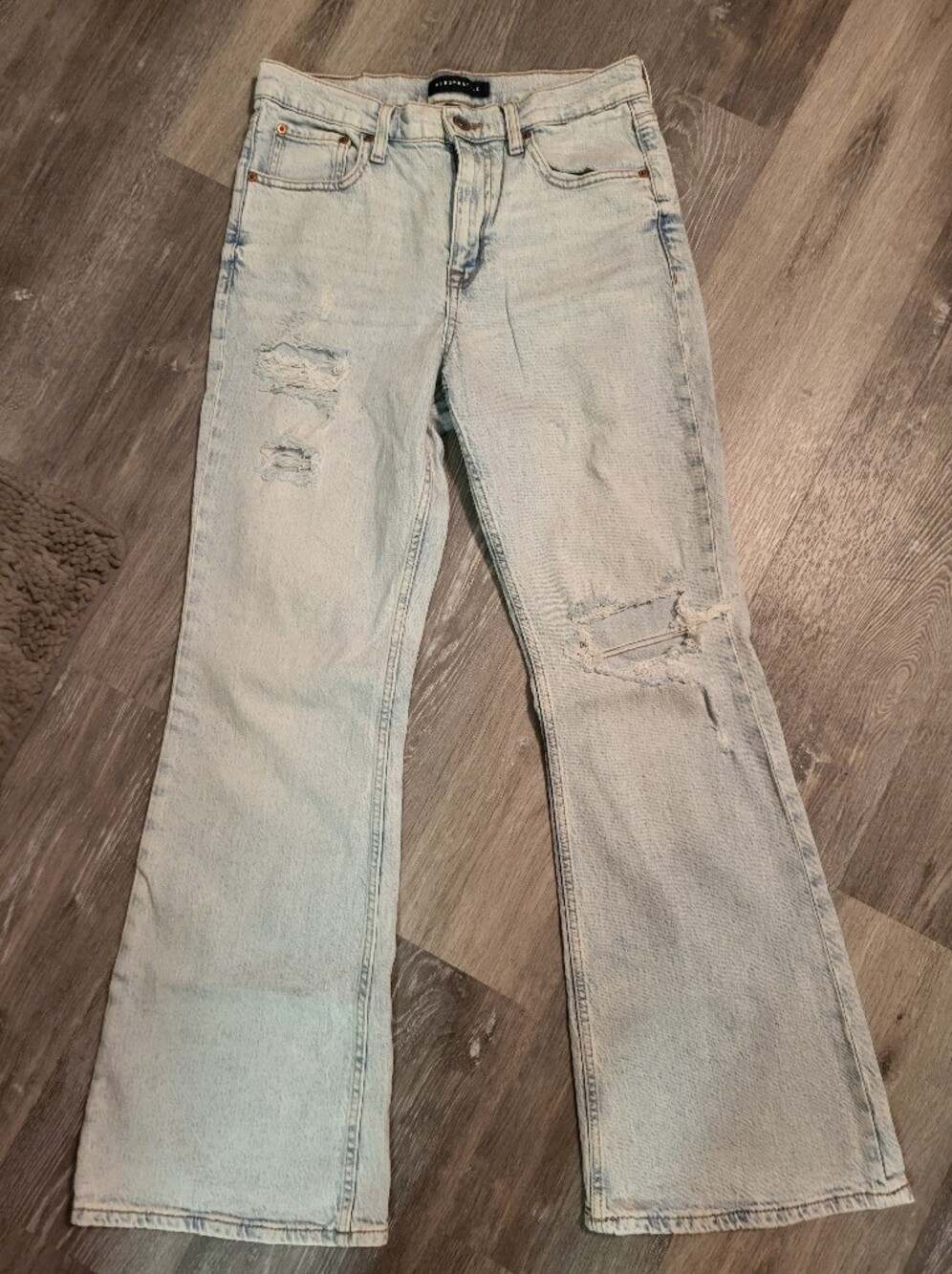 Aeropostale High Rise Flare Jeans Size 8 Light Wash Distressed Ripped Y2K Boho